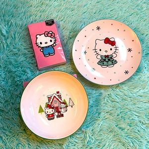 Hello kitty Christmas bundle pasta bowl dinner plate and pack of 32napkins